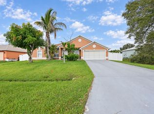 1392 SE ODONNELL Lane, Port St Lucie, FL 34983