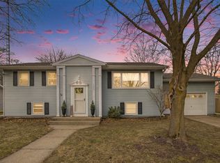 7320 Starbrook St, Portage, MI 49024