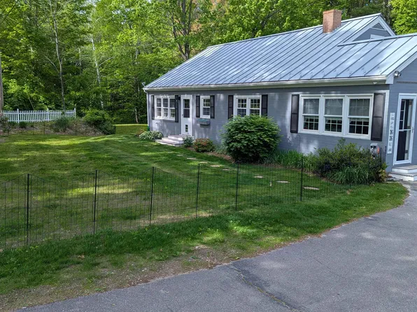 144 Bradford Road, Henniker, NH 03242
