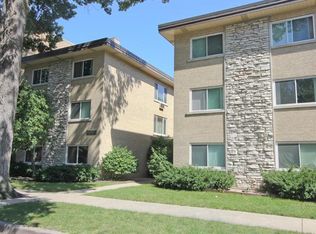 406 Wisconsin Ave APT 201, Oak Park, IL 60302
