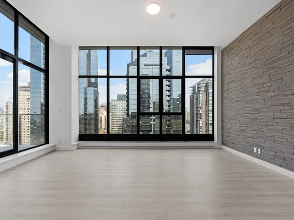 1133 Hornby St #2105, Vancouver, BC V6Z 1W1