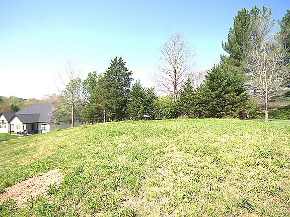 5th image of 7660 Pennyroyal Dr