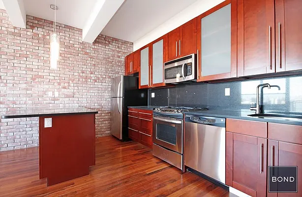 Rented by Bond New York | media 22