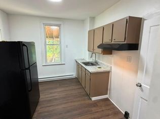 1039 W Arch St, Coal Township, PA 17866