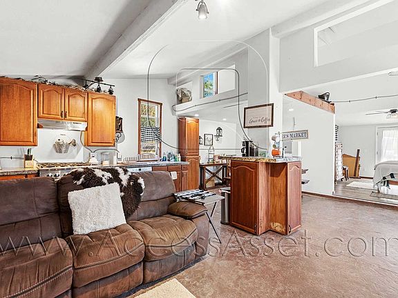 2nd image of 17700 Rodeo Rd