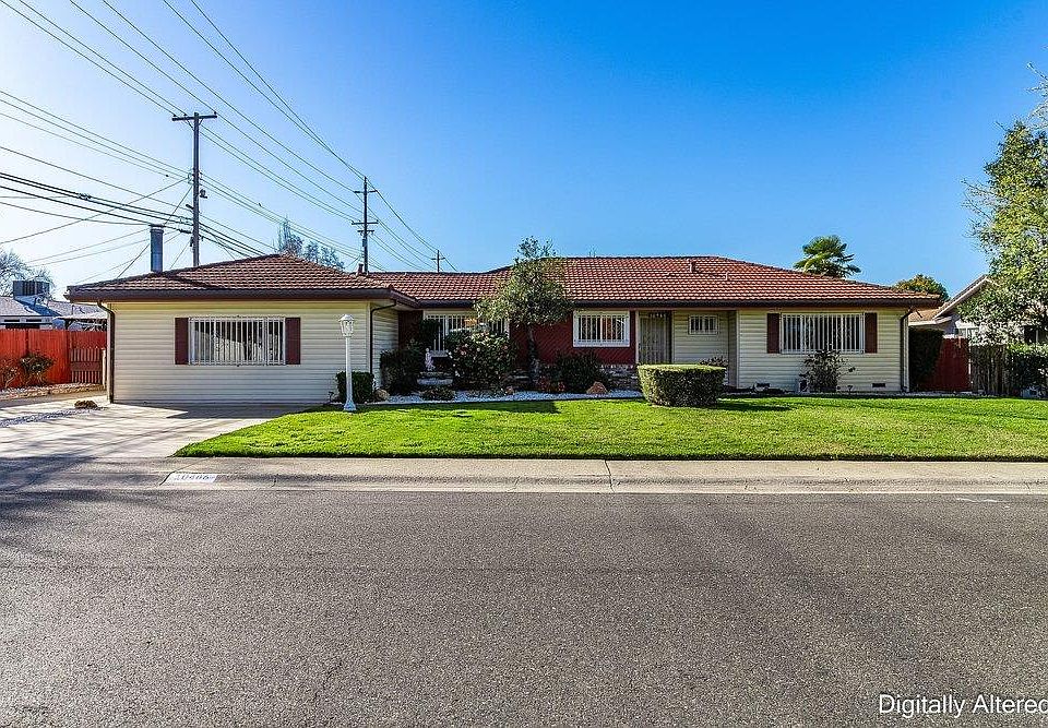 1st image of 10486 Spaulding Way