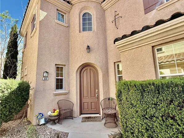 2238 Cast Pebble Dr, Las Vegas, NV 89135