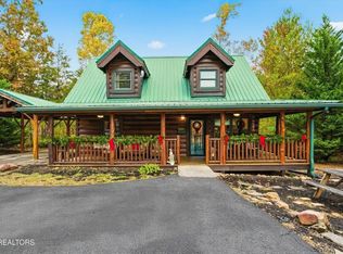 2752 Murray Ridge Rd, Sevierville, TN 37876