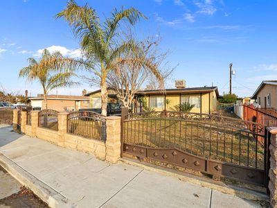 8904 Jeffry Ave, Lamont, CA, 93241