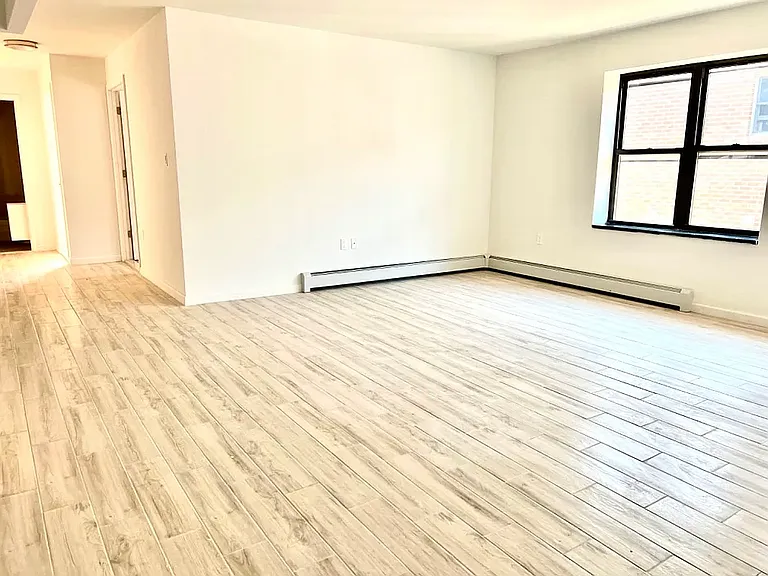 4102 8th Ave #2E — Photo 2
