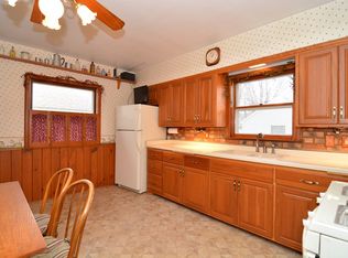 4733 N 77th Ct, Milwaukee, WI 53218