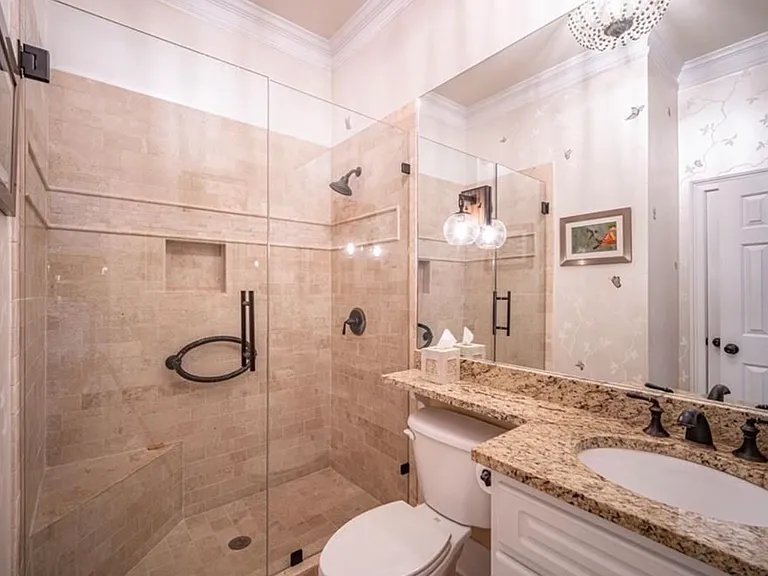 415 Wembley Cir — Photo 17