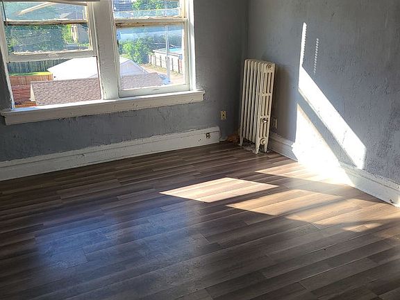 5th image of 4050 Delmar Blvd #304