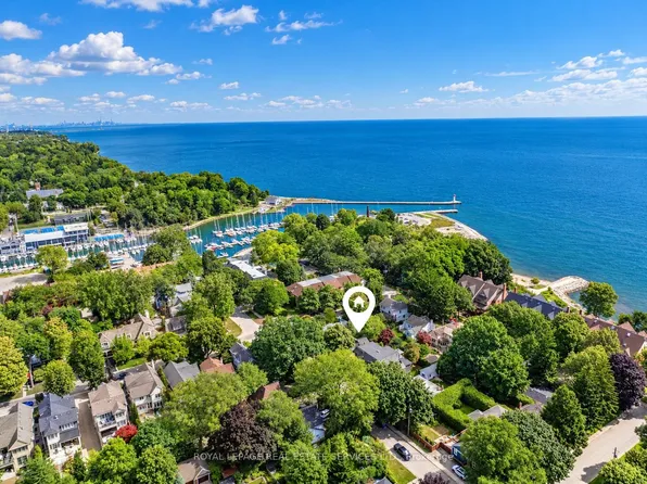 32 Anderson St, Oakville, ON L6K 1A5