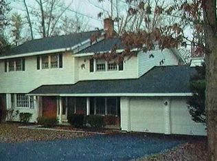 5 Mannis Rd, Queensbury, NY 12804