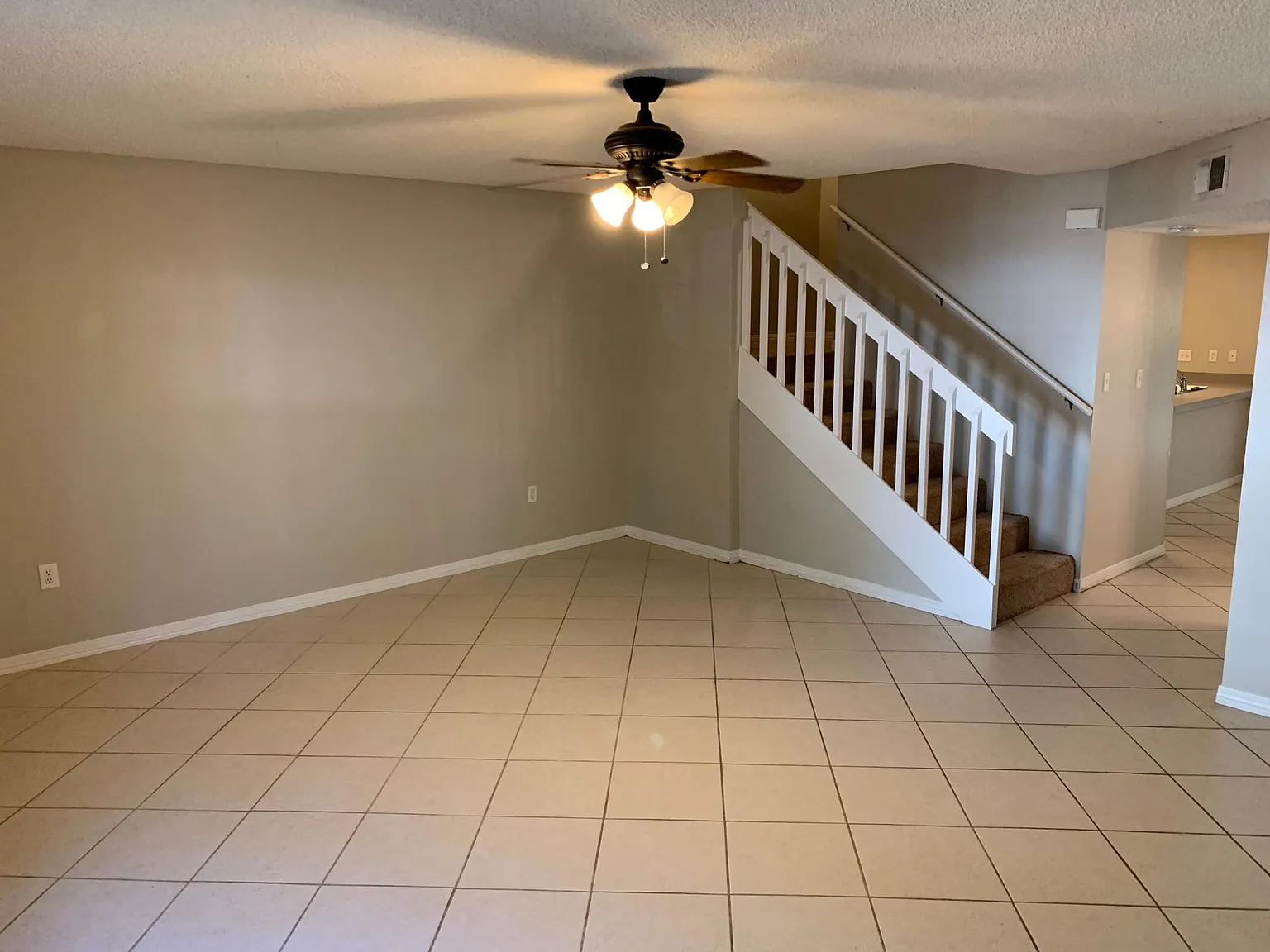 940 Central Ave — Photo 3