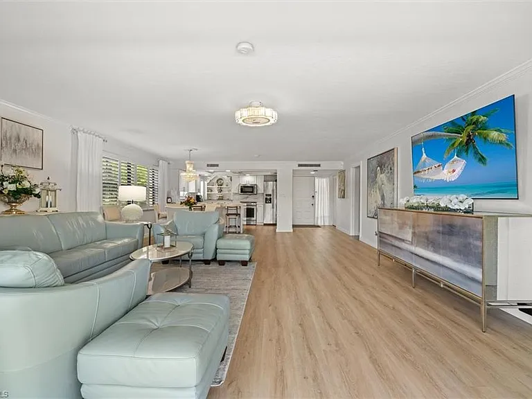 1400 Blue Point Ave #104 — Photo 32