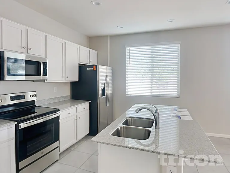 8628 E Posada Ave — Photo 4