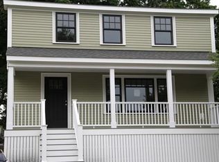 11 Alden Rd, Marblehead, MA 01945