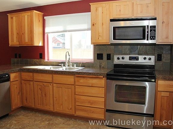5th image of 13407 NE 50th Way
