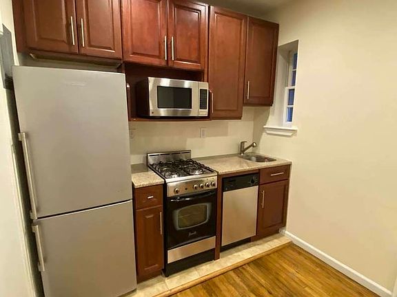 2nd image of 326 E 82nd St #4BB