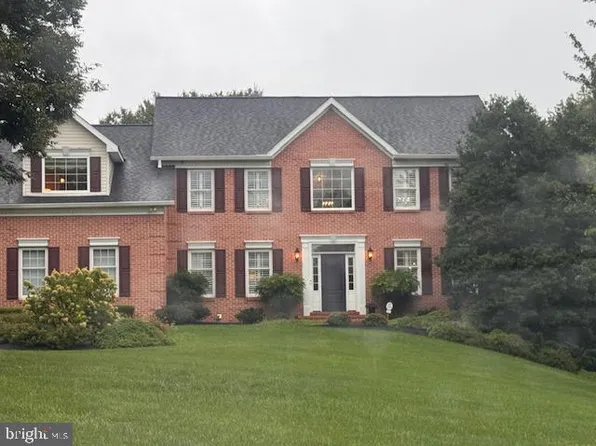 1 Lantern Cir, Parkton, MD 21120
