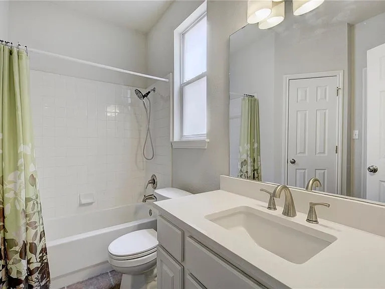 2614 Kinney Oaks Ct — Photo 26