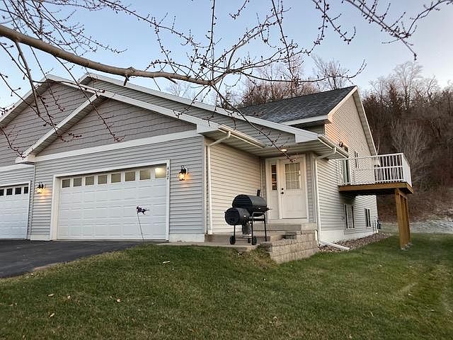 1st image of 422 Parkview Ln