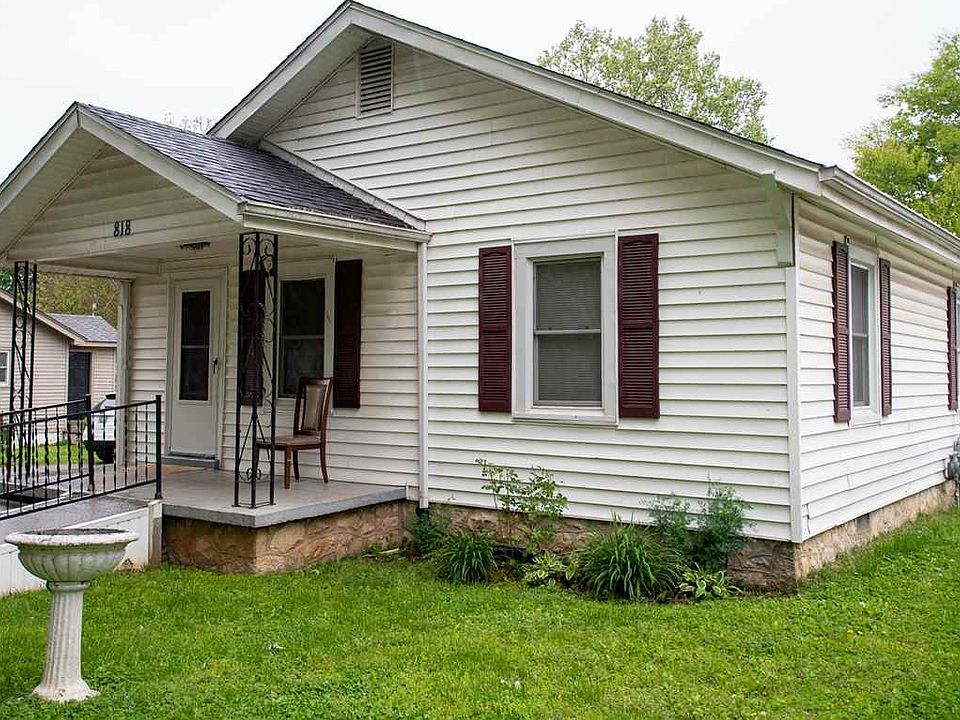 1st image of 818 Winona Ct