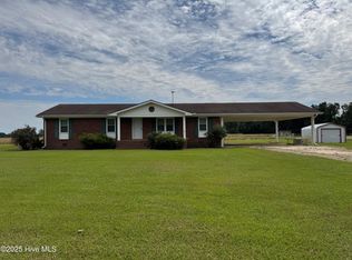 1705 Pope Rd, Clinton, NC 28328