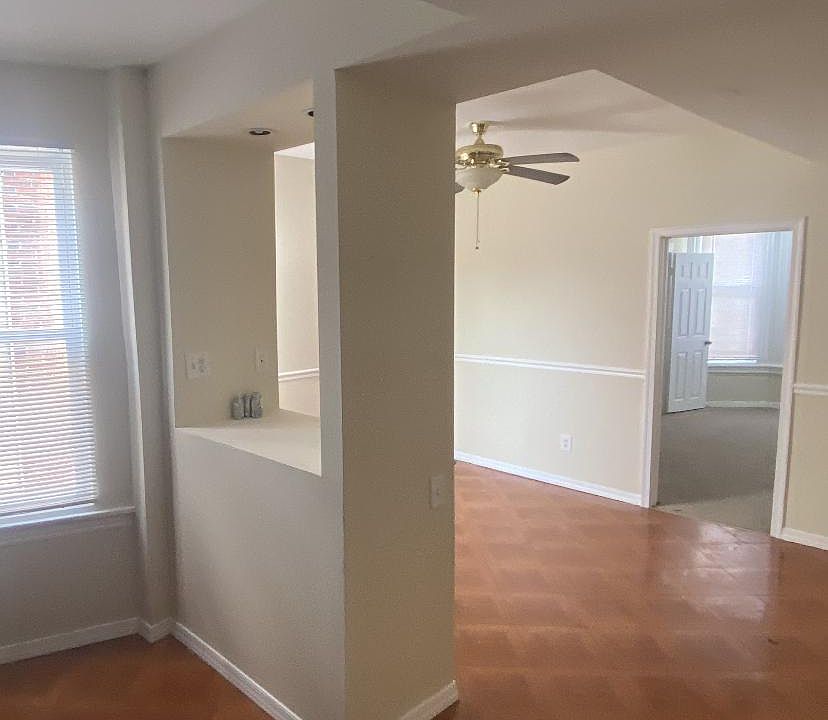 1st image of 5418 Pine St #2B