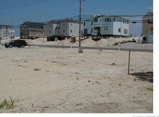 2 W Cohasset Rd, Beach Haven, NJ 08008