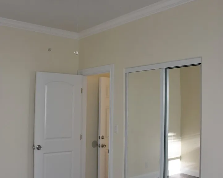 Los Robles Apartments — Photo 16