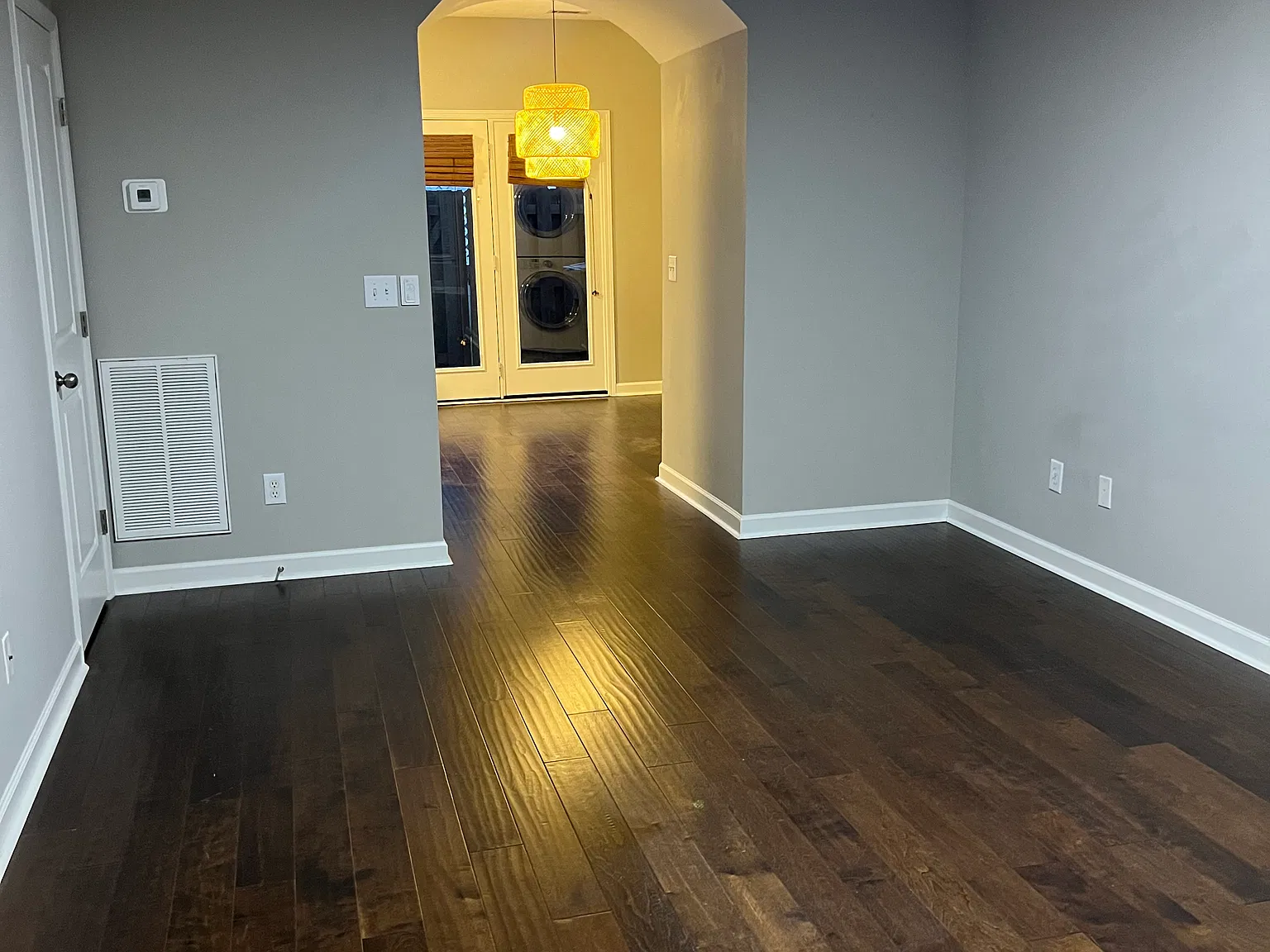 2 bed, 2.5 bath, 1112 sqft, $2,200 — Photo 2