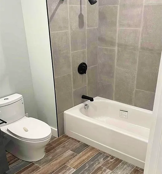 60 Cross St E #312 — Photo 9