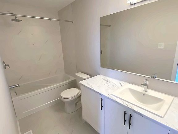 5th image of 214 Conservancy Dr