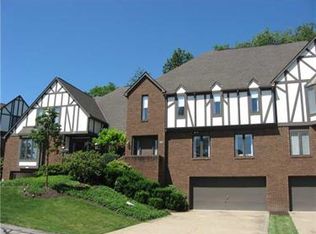 411 Forest Highlands Dr, Pittsburgh, PA