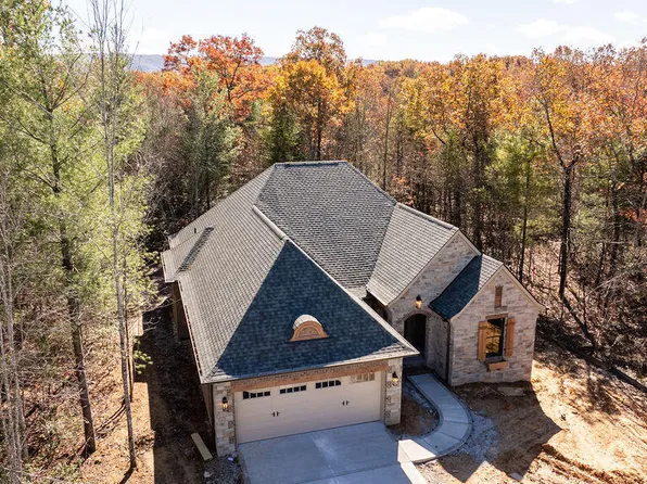 106 Laurelwood Dr, Crossville, TN 38558