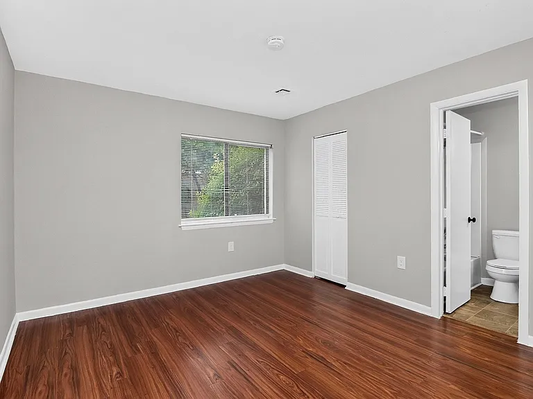 4804C Spring Lake Dr — Photo 9