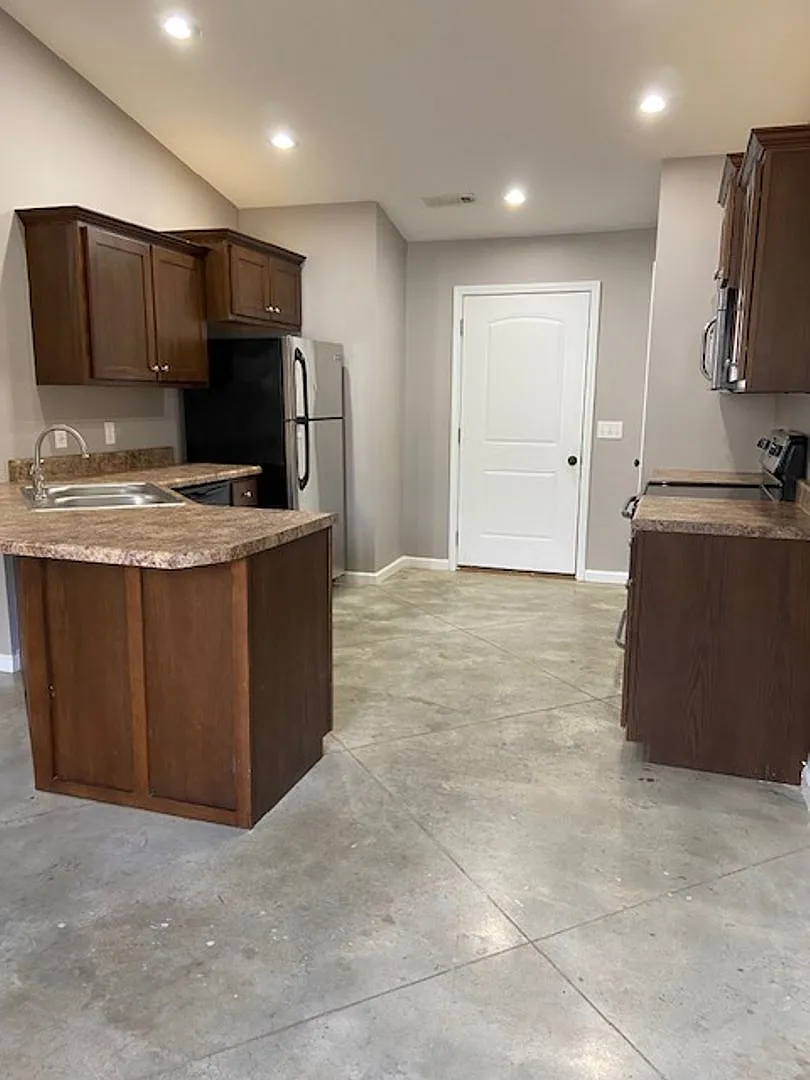 103 Barker Lane — Photo 4