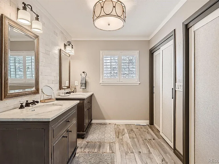 5788 Oak Creek Ln — Photo 19