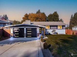 1724 N Narrows Dr, Tacoma, WA