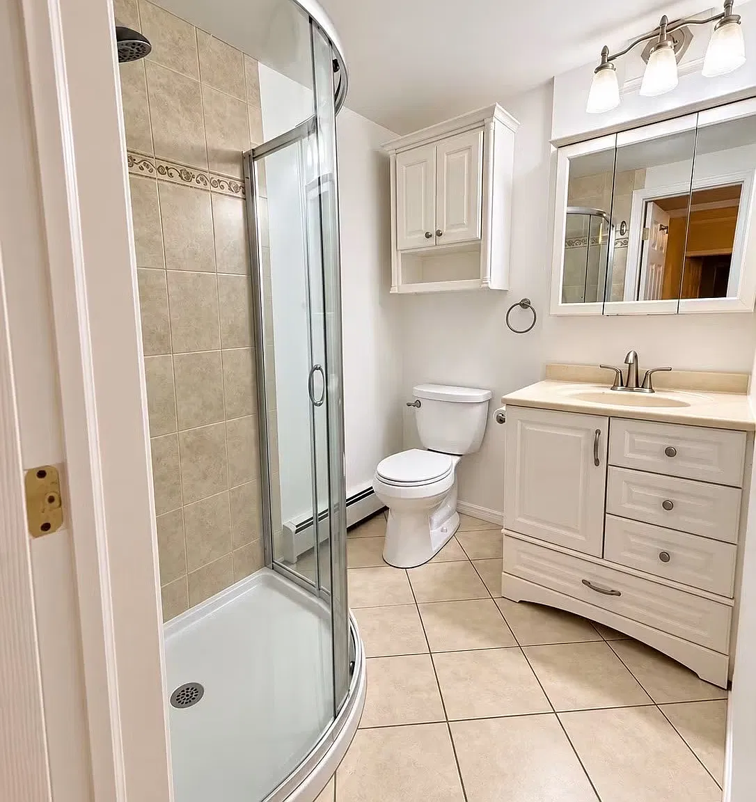 Champlin St, Ronkonkoma — Photo 4