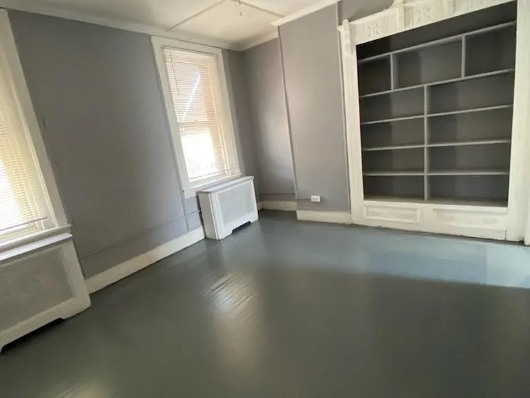 408 N Wanamaker St — Photo 1