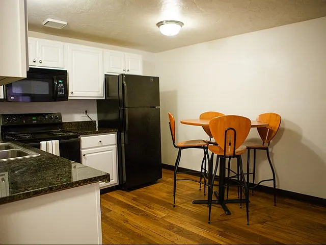 Stoneridge 2 Bedroom