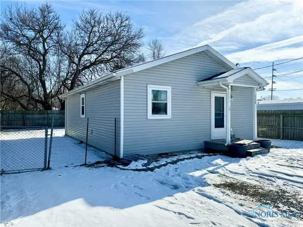 110 Jackson St, Delta, OH 43515