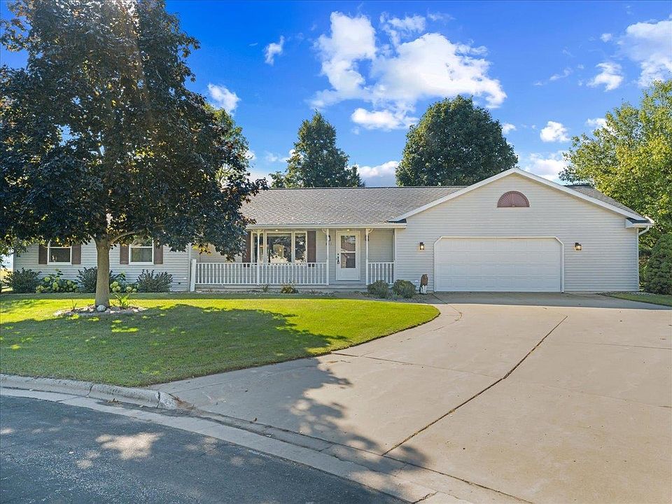 1st image of 811 Woodlawn Ct