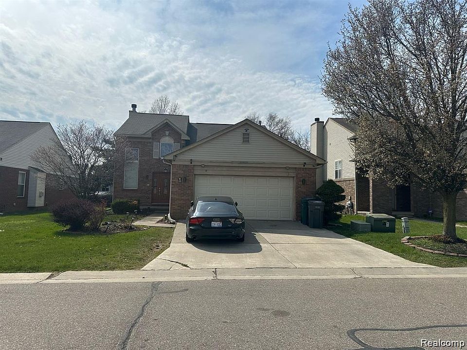 1st image of 55 Morross Cir