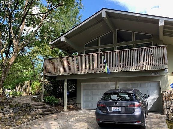 4th image of 10300 SE 12th St