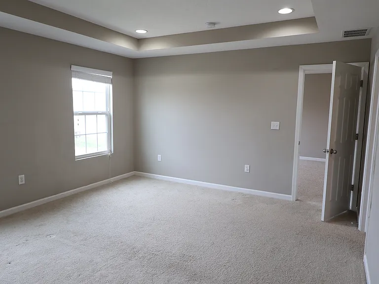 1899 Lakecrest Dr — Photo 38